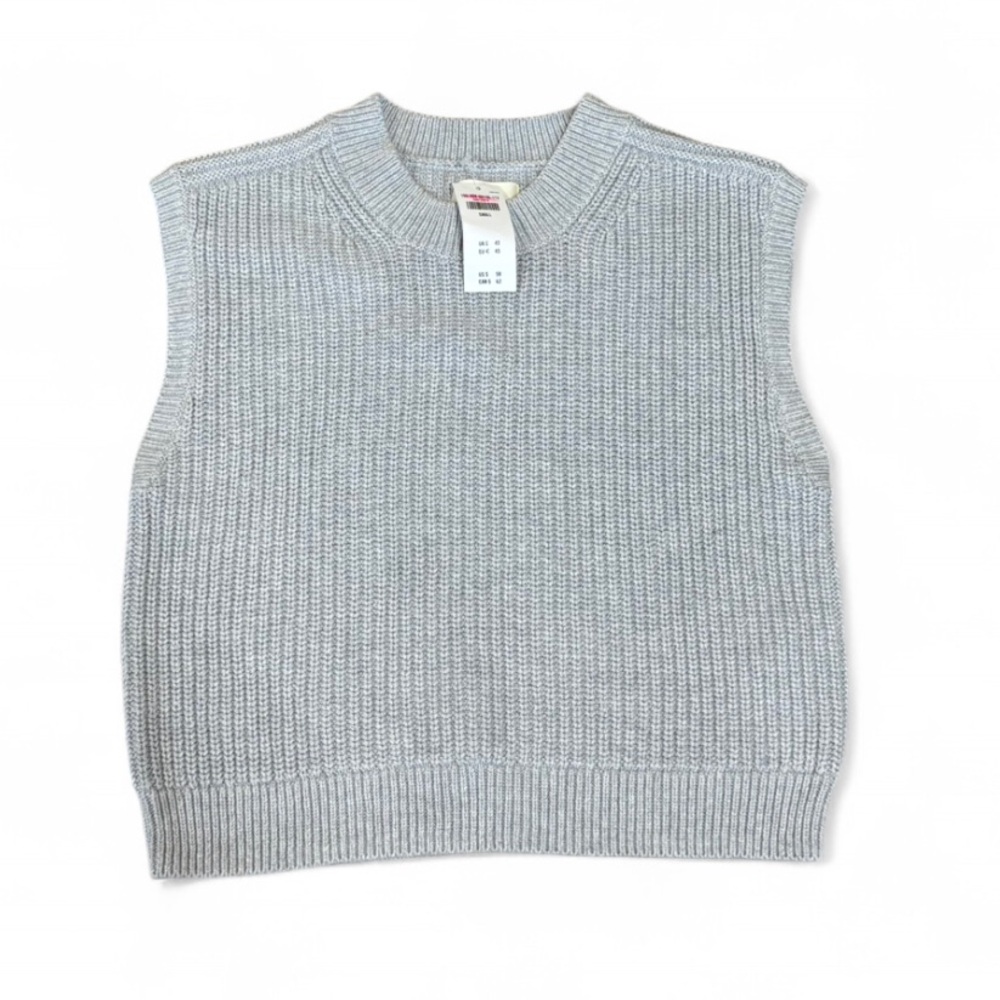NWT Abercrombie Knit Sweater Vest